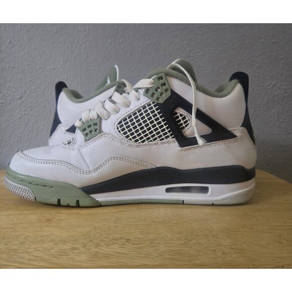 Air Jordan 4 Retro Women's Size 7.5 Seafoam AQ9129-103 - Picture 6 of 8